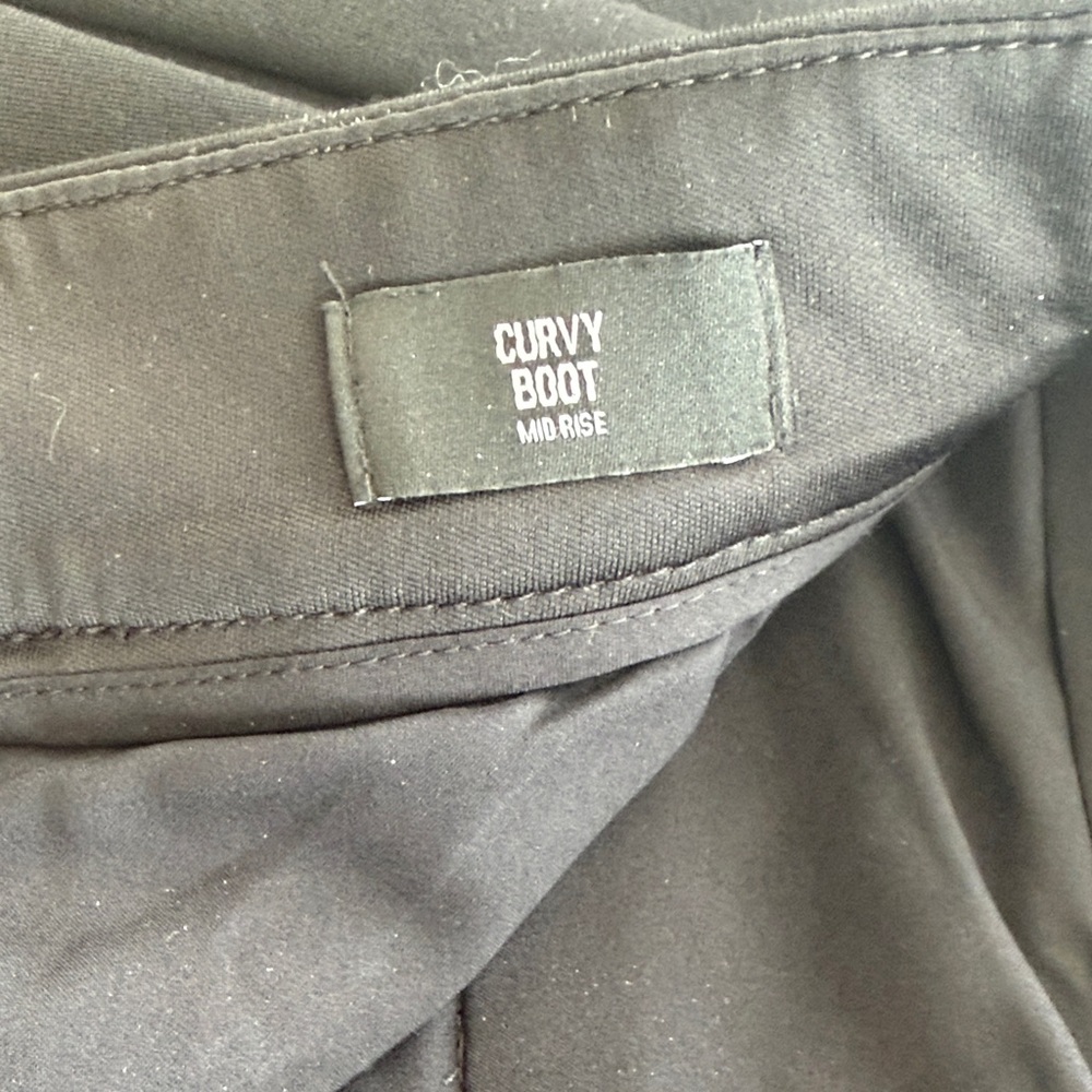 Express Curvy Boot Mid Rise Black Women's Trousers. Size 8 R. Pleated Front - Picture 4 of 8